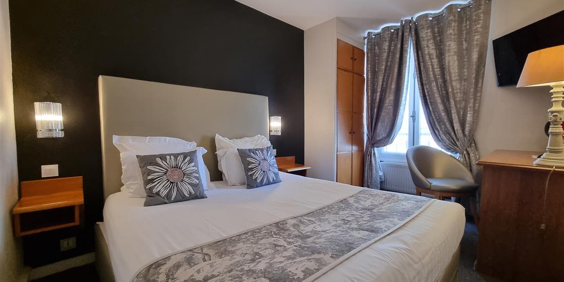 Classic Double and Twin room - Hotel near the Eiffel Tower