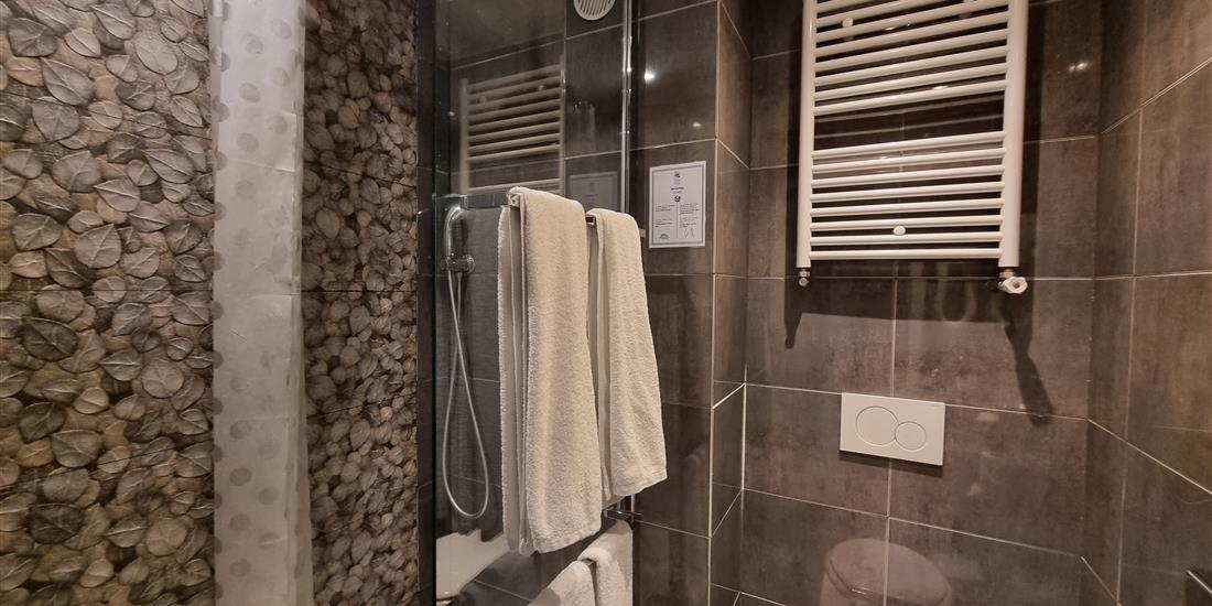 Classic Double and Twin room - Hotel near the Eiffel Tower